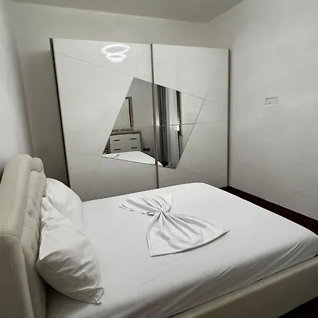 La Nuova Casa Apartahotel Rávena