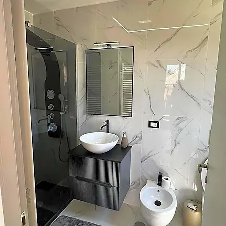 La Nuova Casa Apartahotel 3*